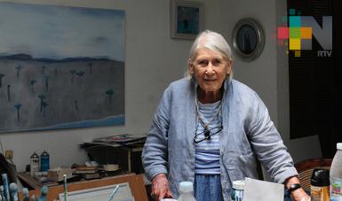 Falleció la pintora y escultora Joy Laville