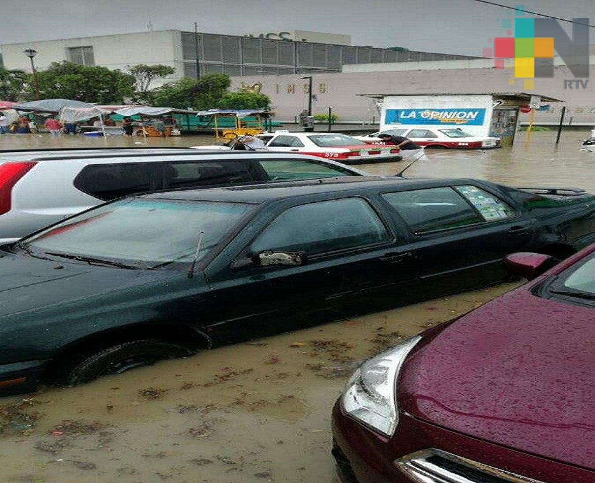 Lluvia provoca inundaciones en Poza Rica