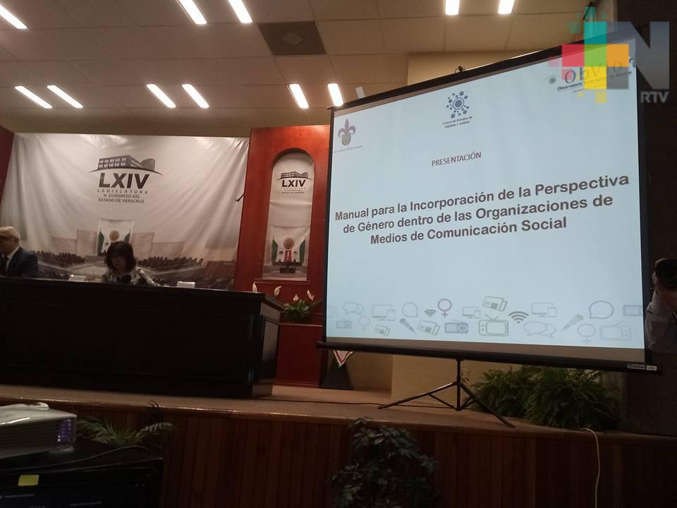Presentan manual para incorporar perspectiva de género en organizaciones de medios de comunicación social