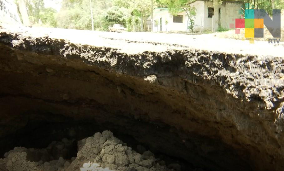 Socavón en carretera Xalapa – Chiltoyac