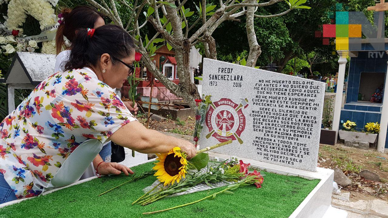 Recuerdan a víctimas de explosión en Clorados III