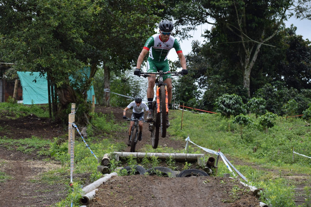 Pedalearán Ulloa y Clark por primera presea en Campeonato Panamericano