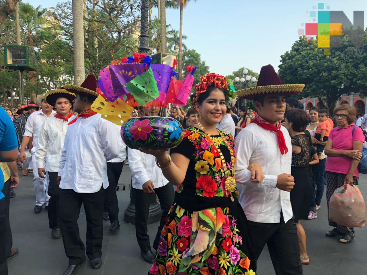 Este 17 de abril las principales calles de Xalapa serán el escenario de una regada istmeña