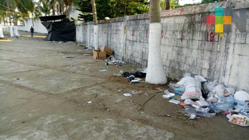 Ausentes cuadrillas de limpieza en los alrededores de la Expo Feria Coatza 2018