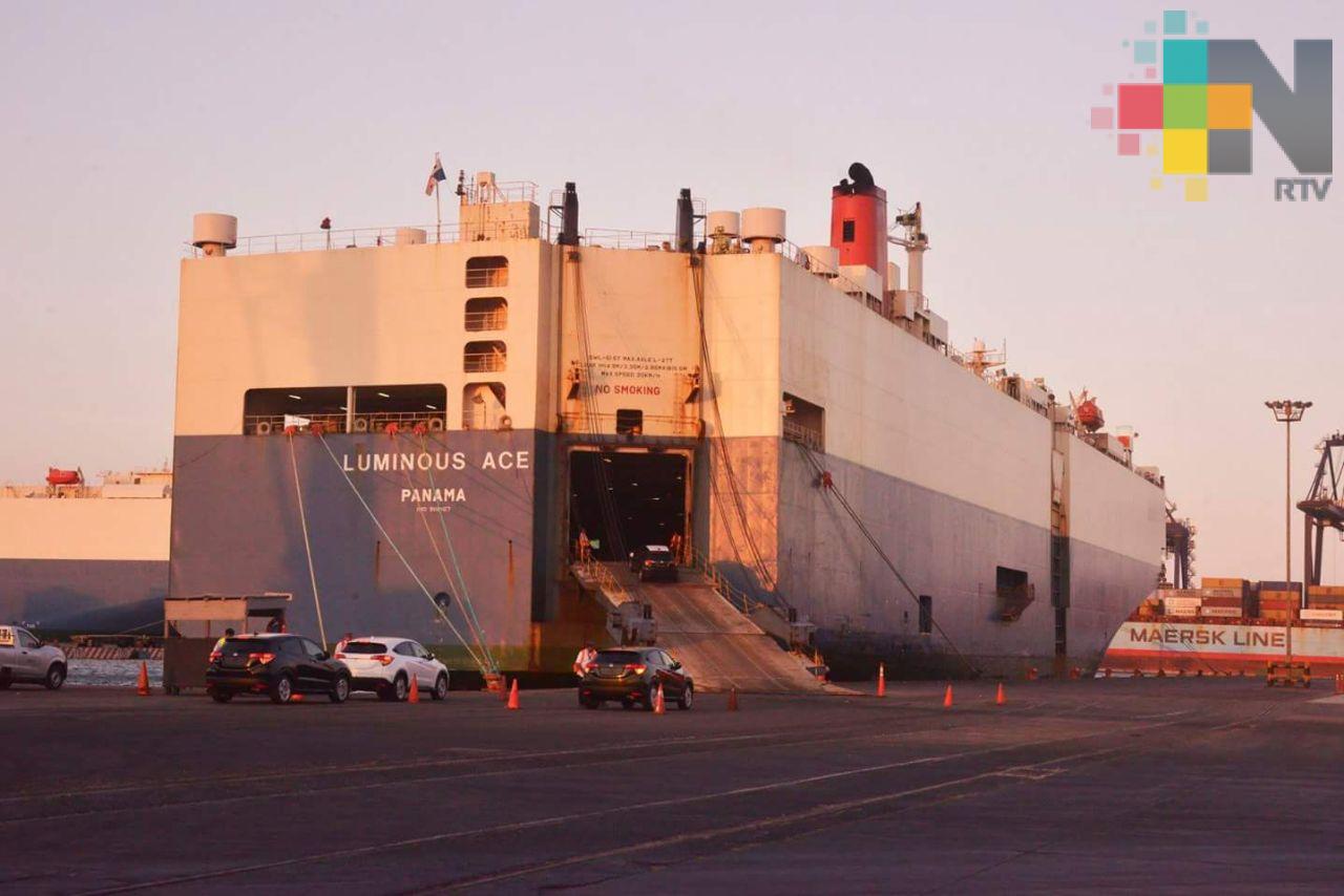 Aumentan la importación y exportación de vehículos en el puerto de Veracruz