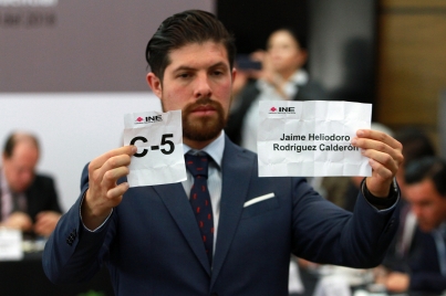 Realiza INE sorteo para presencia de candidatos presidenciales en debate