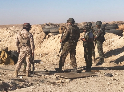 Fuerzas sirias abandonan bases aéreas tras amenaza de Trump