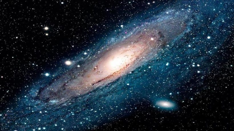 Hallan evidencia de miles de agujeros negros en centro de Vía Láctea