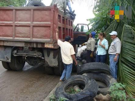 Inicia campaña de descacharrización en colonias y comunidades de Tierra Blanca