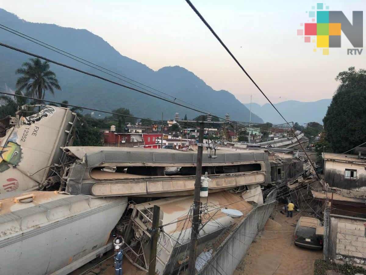 Sin detenerse producción en complejos petroquímicos del sur de Veracruz, por choque de trenes