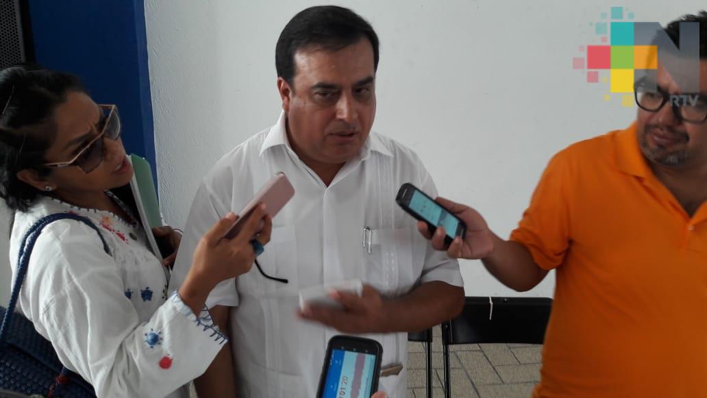 Profesores presentan la asociación civil «Maestros por México», en Veracruz puerto