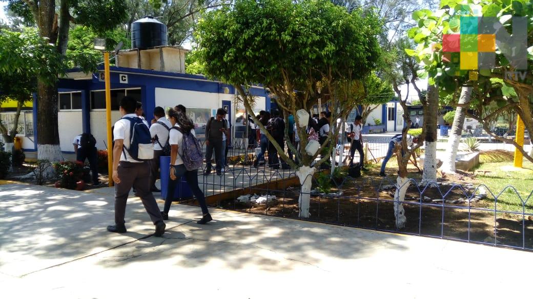 Detectan a estudiantes con problemas de drogadicción en CBTIS de Coatzacoalcos; ya están en rehabilitación