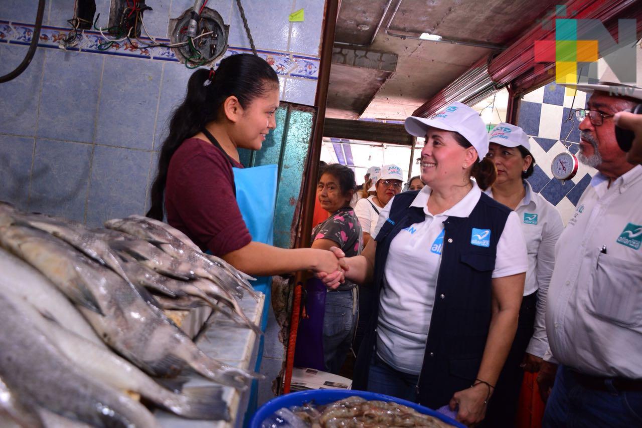 Gobierno estatal debe priorizar a Poza Rica como zona de entrega de microcréditos a fondo perdido para pequeños empresarios