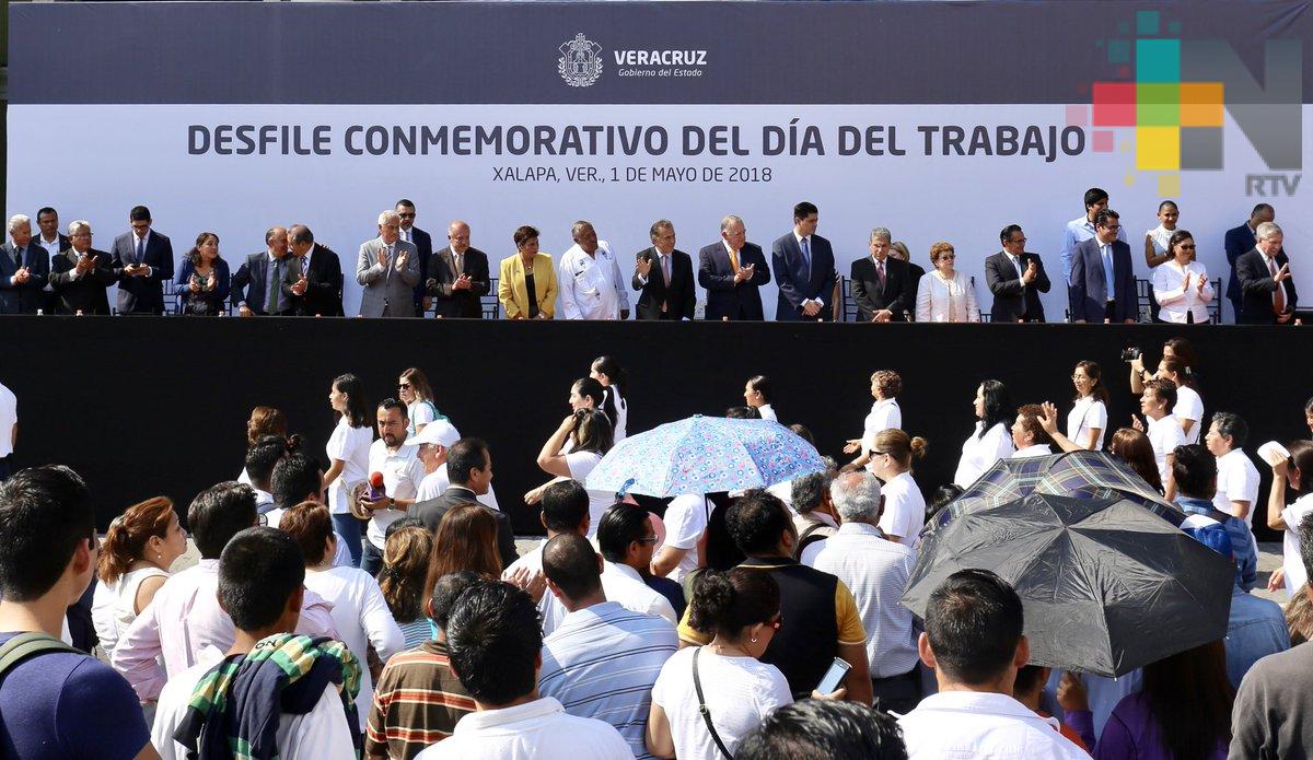 En calma transcurrió el desfile del Día del Trabajo en 45 ciudades de Veracruz