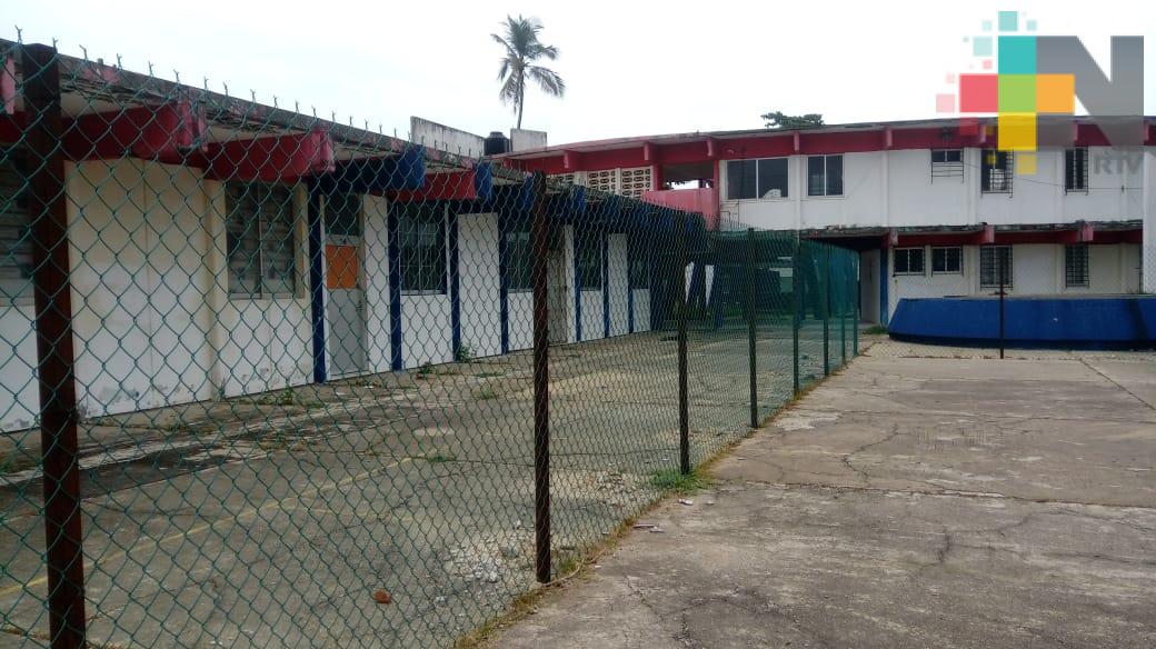 Otorgan presupuesto adicional a Espacios Educativos de la SEV