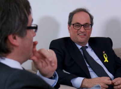 Aprueba Parlamento a independentista Torra como presidente de Cataluña