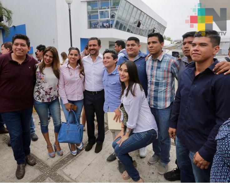 Empresas que contraten a jóvenes en su primer empleo, quedarán exentos del Impuesto sobre la Nómina: Miguel Ángel Yunes Márquez