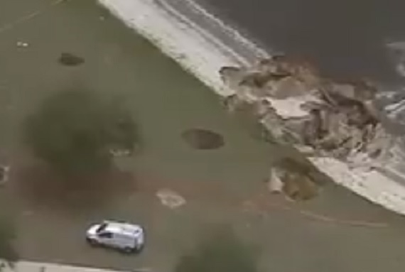 Socavones obligan a evacuar casas del centro de Florida