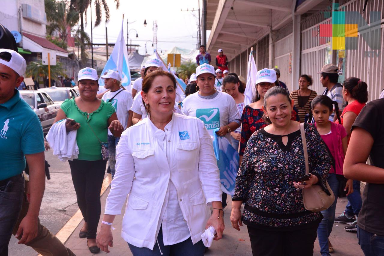 AMLO sólo viene a mentirle a los veracruzanos: July Sheridan