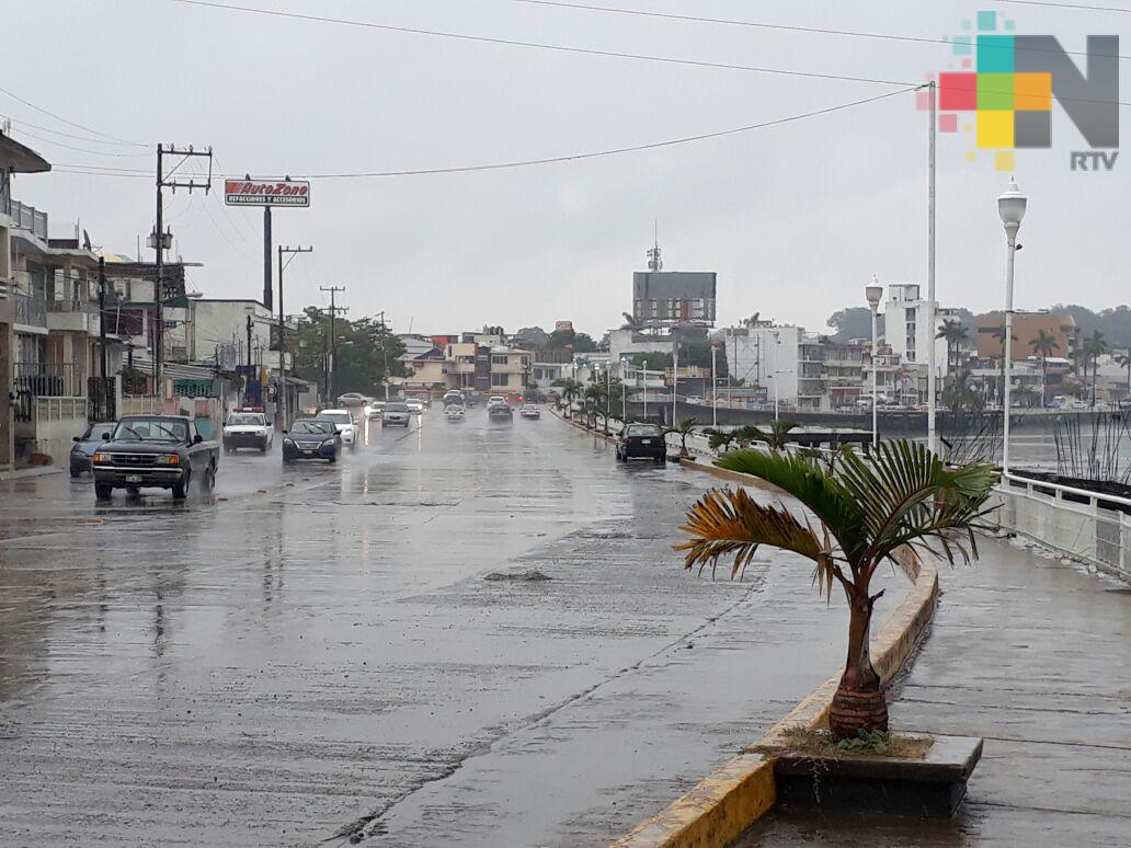 Dominarán nubosidad, lluvias y tormentas dispersas en Veracruz