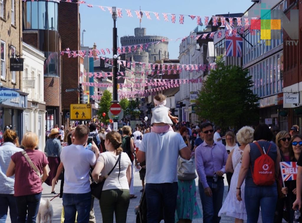 Ambiente festivo en Windsor por boda de príncipe Enrique y Meghan Markle