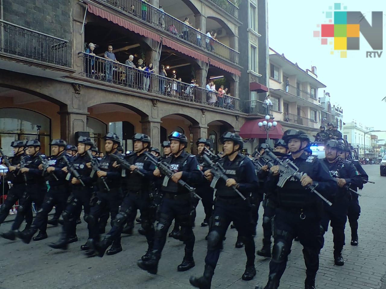 Vistosidad y alegría en desfile conmemorativo de la batalla del 21 de mayo, en Córdoba