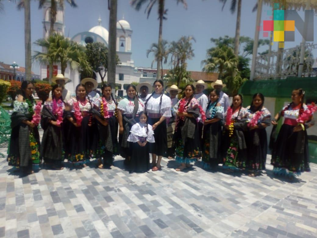 Participa Ixtaczoquitlán en intercambio cultural con la ciudad de Tlacotalpan