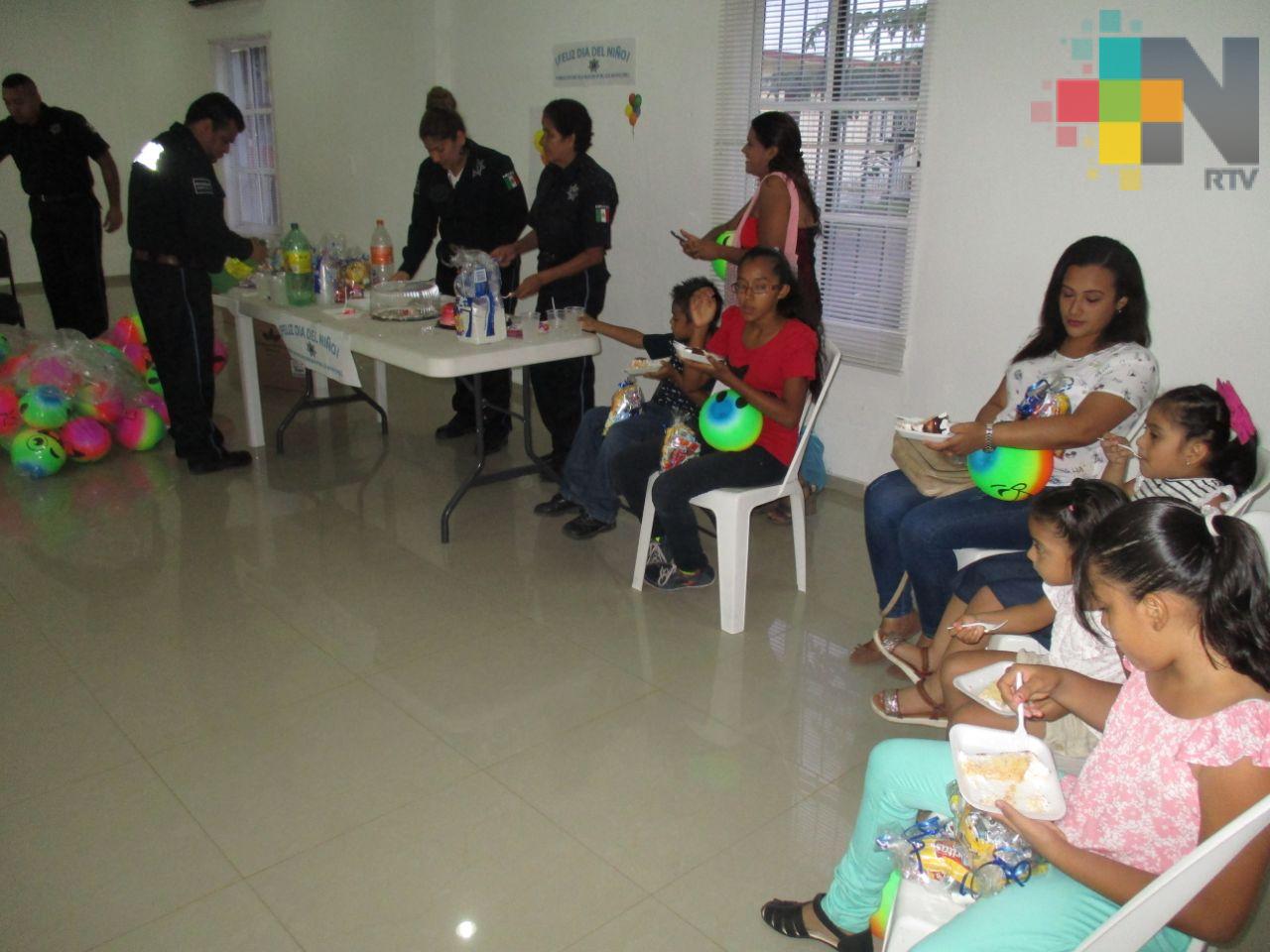 Personal de Seguridad Pública de Tierra Blanca festeja el Día del Niño