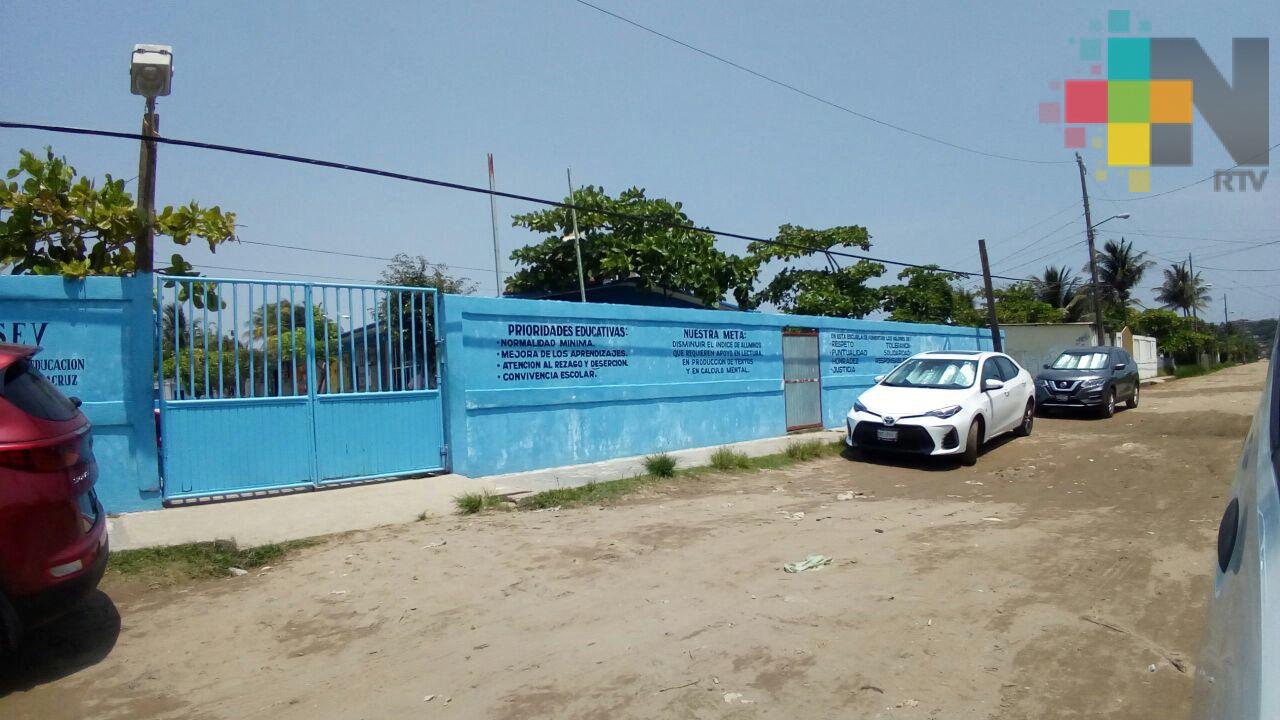 Sufren telesecundarias de Coatzacoalcos carencia de equipos y robos