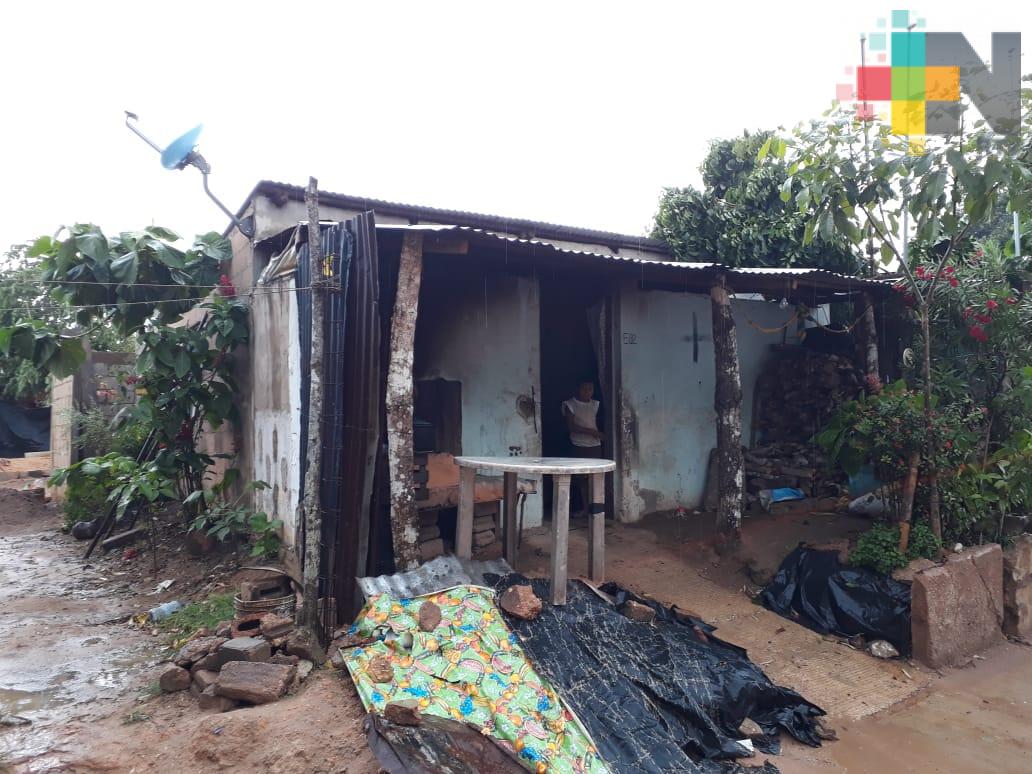 Tromba azotó al municipio de Oluta, afectó a 10 viviendas