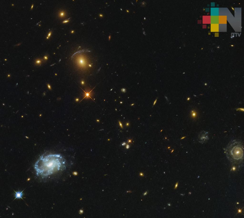 Telescopio Espacial Hubble observa 41 cúmulos masivos de galaxias