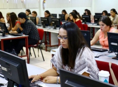 Docentes piden la intervención del gobernador para la designación de plazas