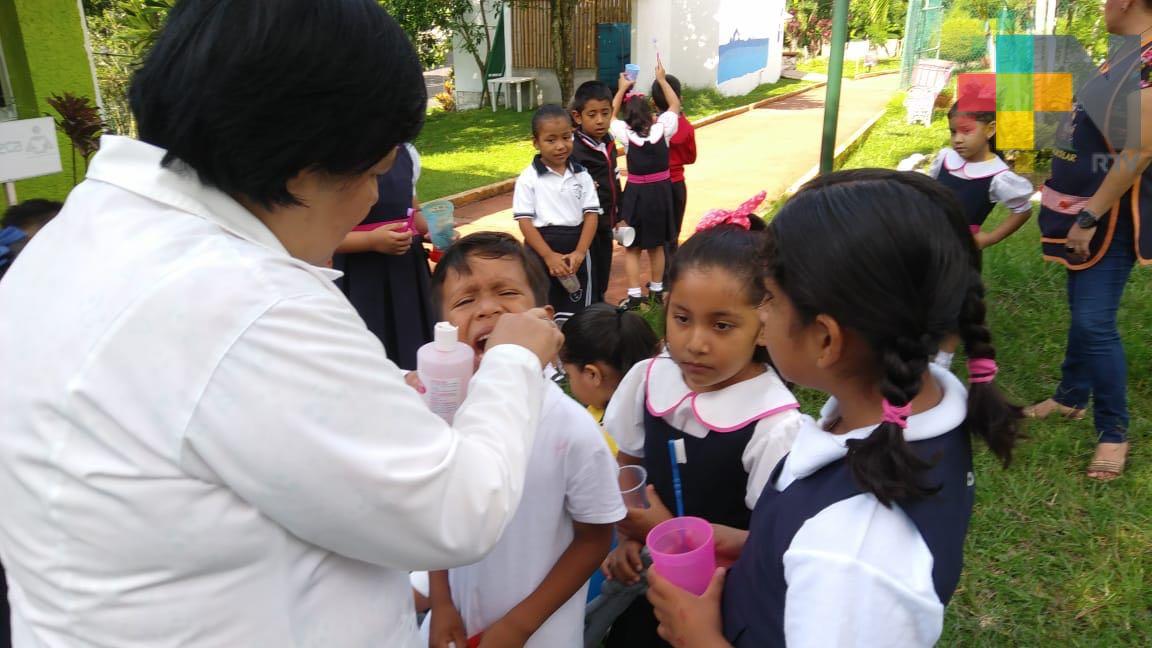 Niños aprenden sobre salud bucal en biblioteca municipal de Córdoba