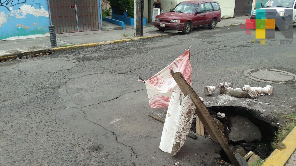 Vecinos reportan hundimiento en Infonavit Buenavista del puerto de Veracruz