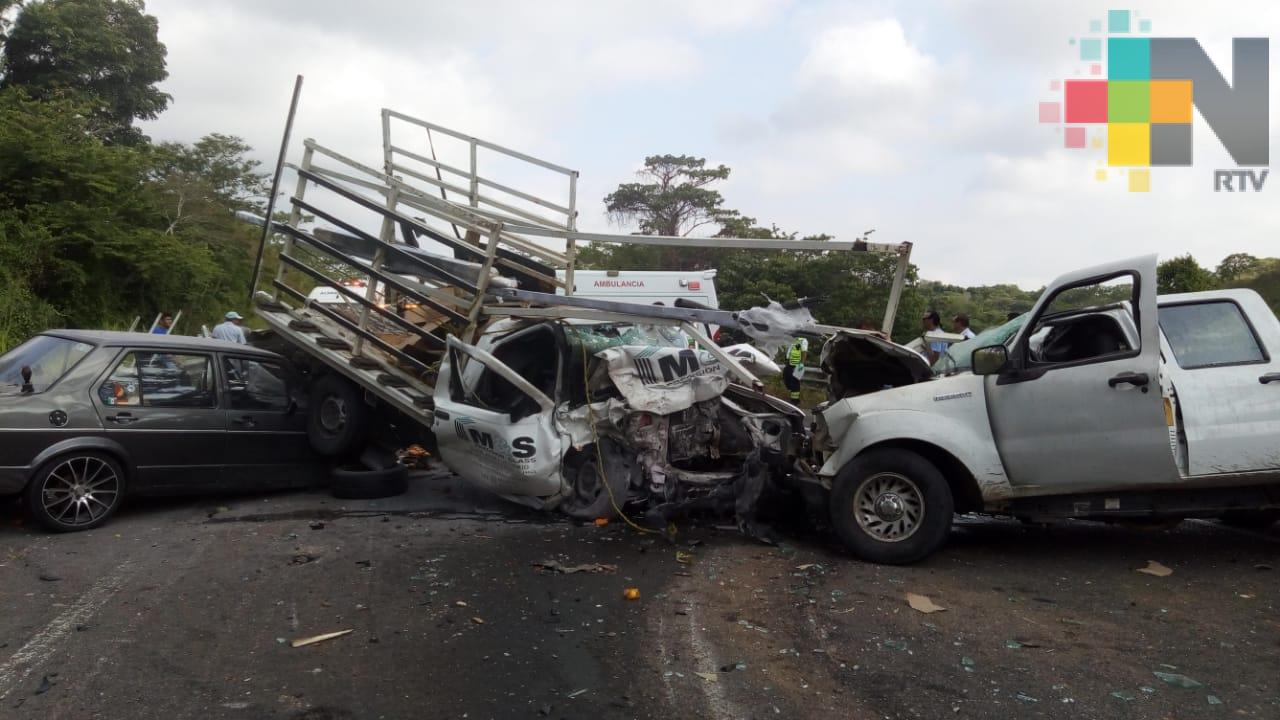 Accidente en autopista deja como saldo dos personas heridas y una fallecida