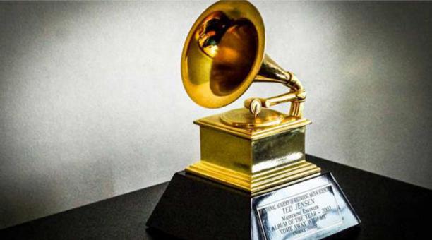 Academia del Grammy amplía número de nominados de cinco a ocho