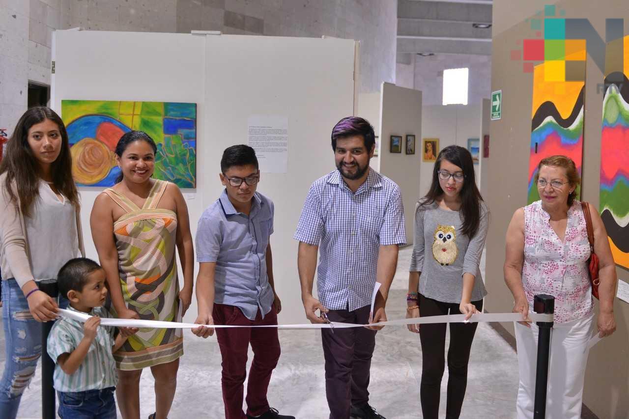Inauguran muestra colectiva de pintura en el Palacio Legislativo