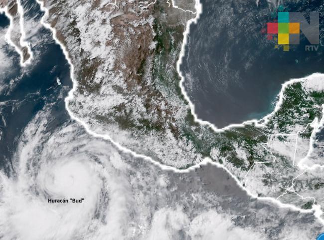 Bud se convierte en huracán categoría 1