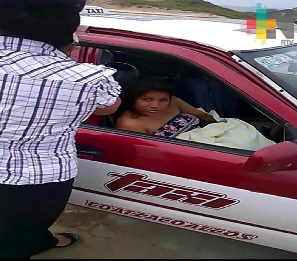 Nace bebé dentro de un taxi, en Coatzacoalcos