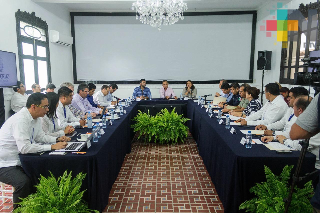 Gobernador Yunes atiende solicitudes de fortinenses