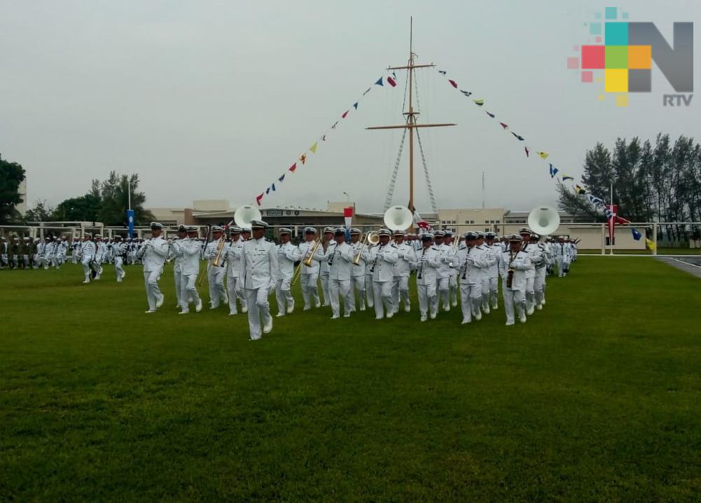 Se gradúan 206 elementos de la Marina Armada de México