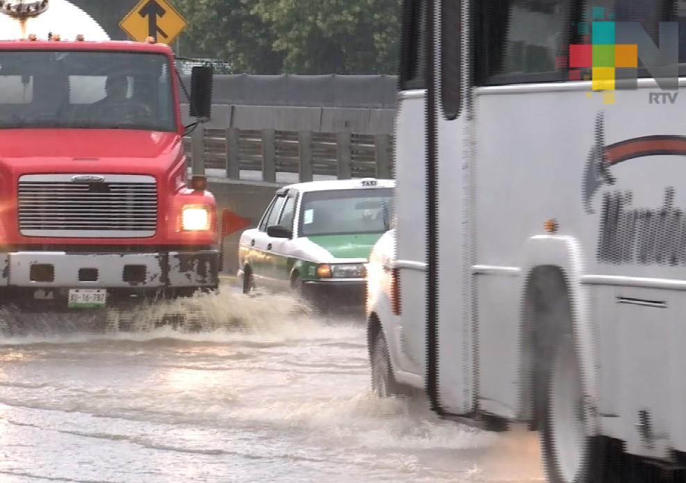 Lluvias afectan viviendas de colonias en Xalapa