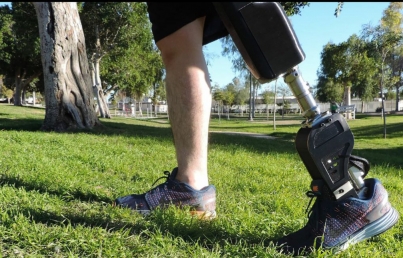Diseñan pie protésico de bajo costo que imita la caminata natural