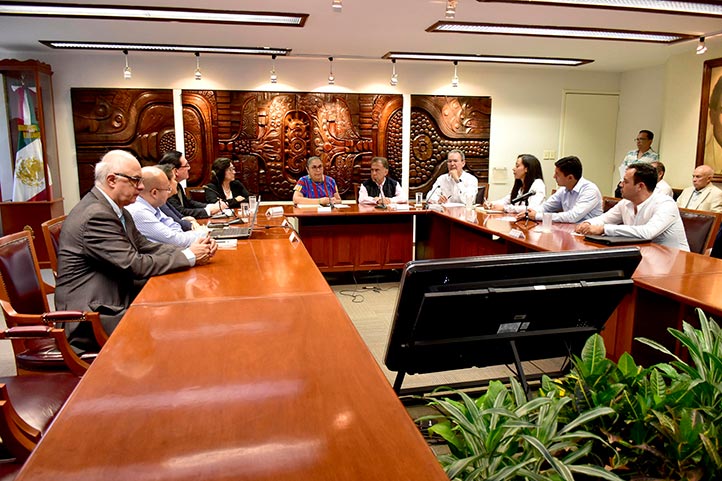 Gobierno estatal e Inifed respaldan a la UV para reconstrucciones prioritarias