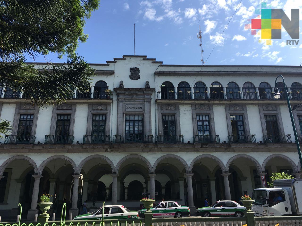 Inhabilitan a tres servidores públicos de pasada administración municipal de Xalapa
