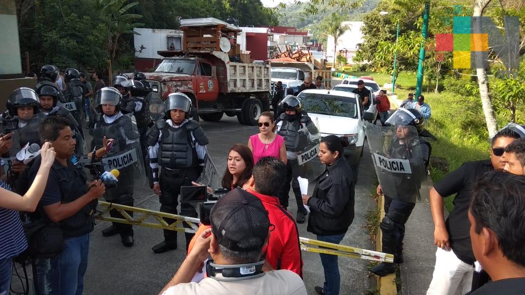Suspenden desalojo de viviendas en Villas Xalapa