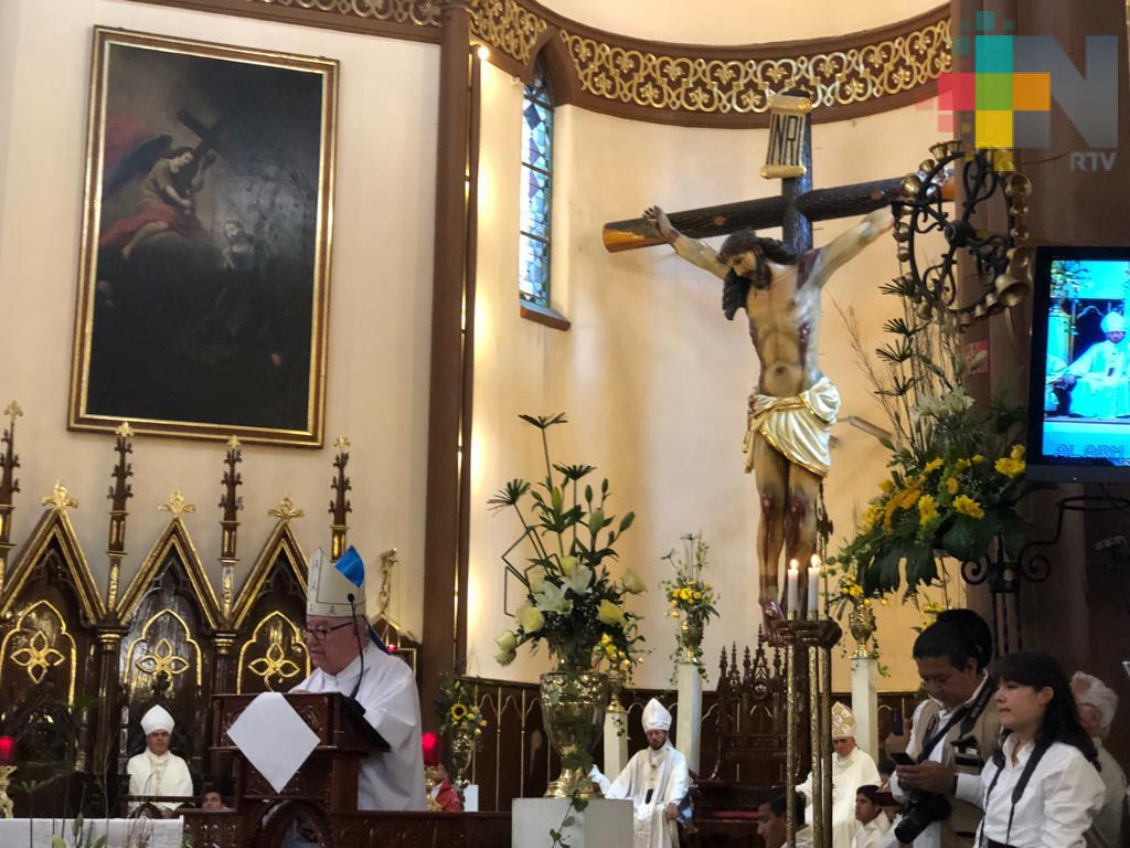 Con emotiva recepción el nuevo cardenal de México Sergio Obeso celebra misa en Xalapa
