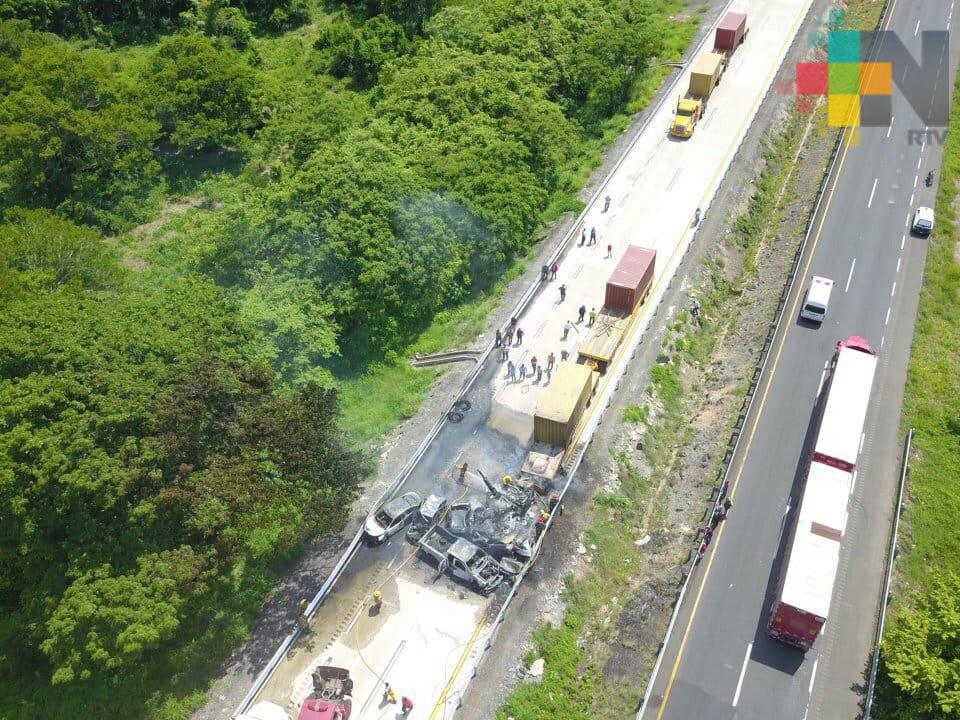 Accidente en autopista la Tinaja – Cosoleacaque fue provocado por trailero
