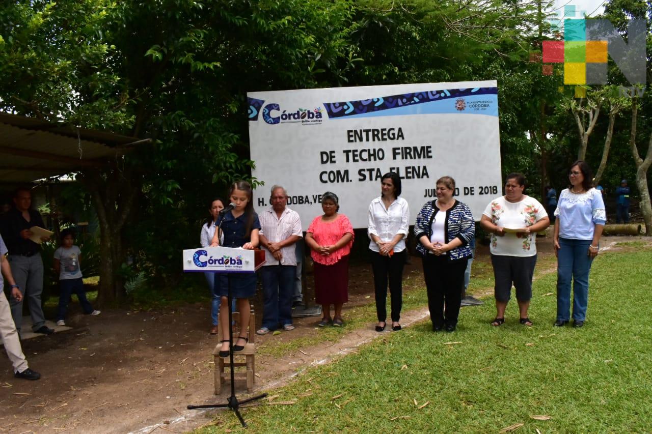 Se beneficia a familias cordobesas con el programa “Techo Firme”