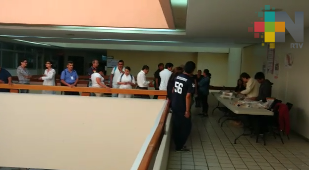 Instalada casilla dentro del CAE para personal y pacientes